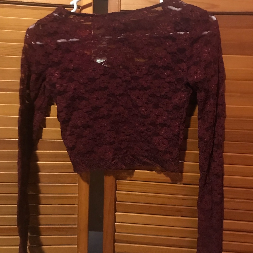 Women’s lace crop top